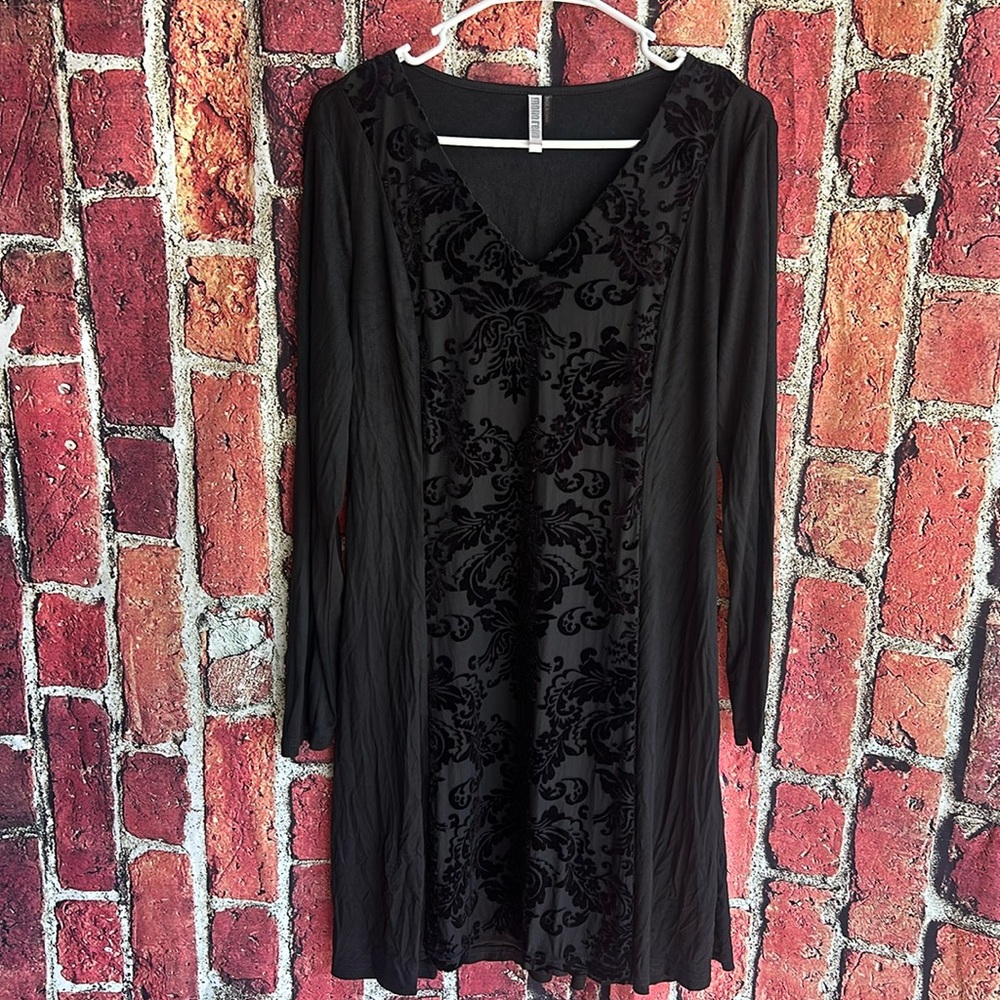 Monoreno black floral women dress size Large